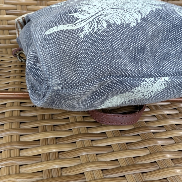 Primitives By Kathy Canvas Crossbody Bag Faux Leather Shoulder Strap Feathers - Picture 9 of 16